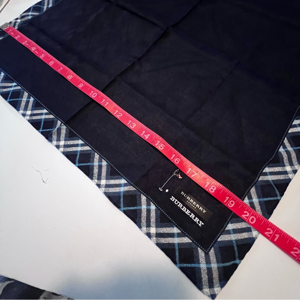 Burberry Blue Checkered Handkerchief Scarf with Golf Motif | New - Picture 4 of 7